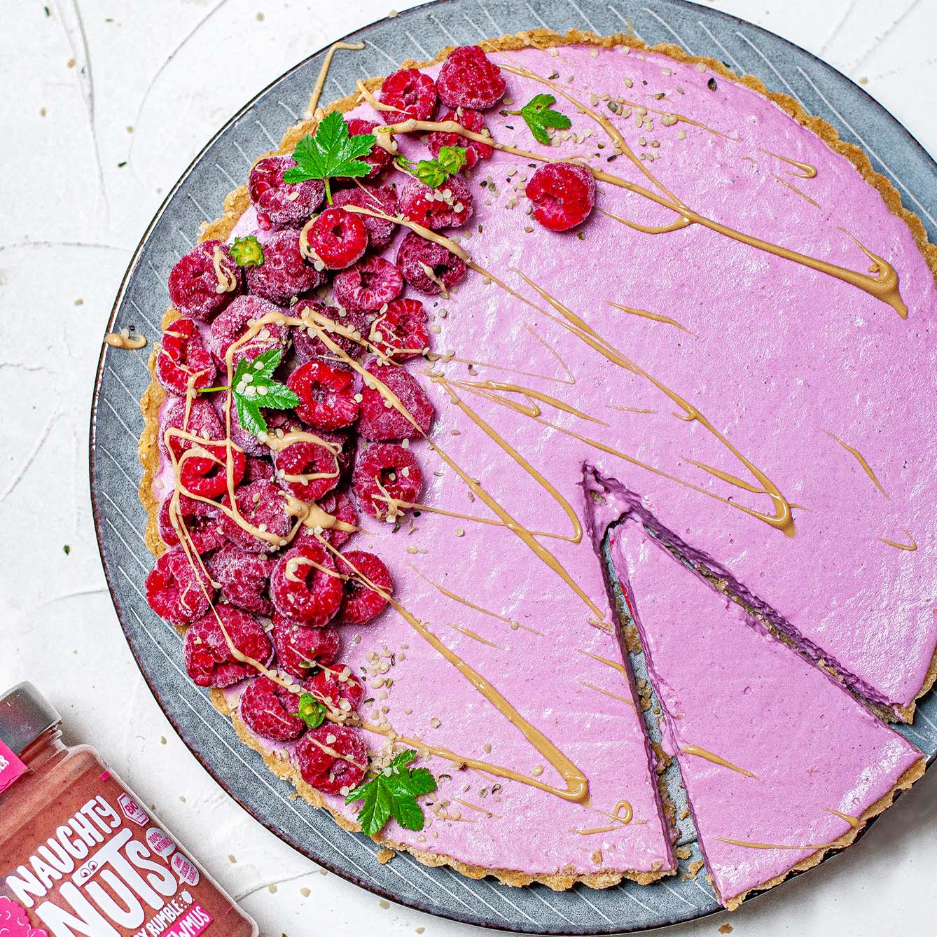 Fruchtige vegane Himbeertarte