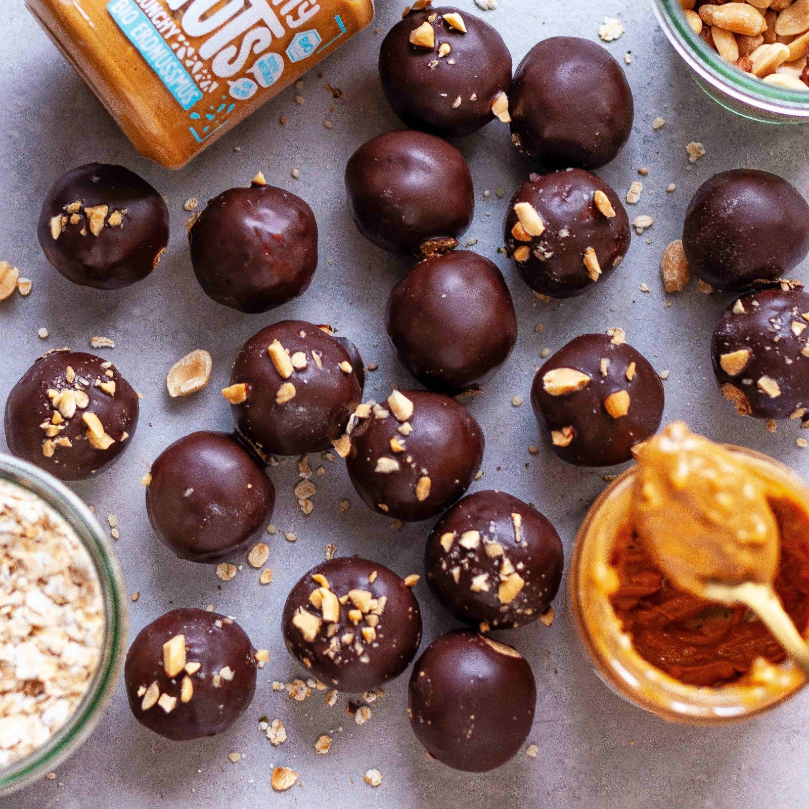 Crunchy Erdnuss-Protein Balls