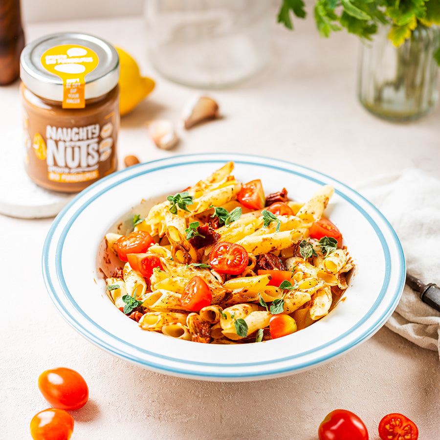 Veganer Nudelsalat mit Naughty Nuts BIO Mandelmus Smooth