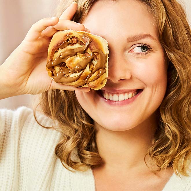 Bio Mandelmus Cinnamon Roll